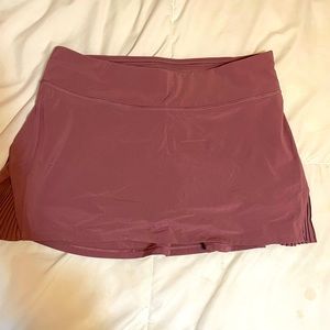 Lululemon skort (Play it off the pleats)size 8
